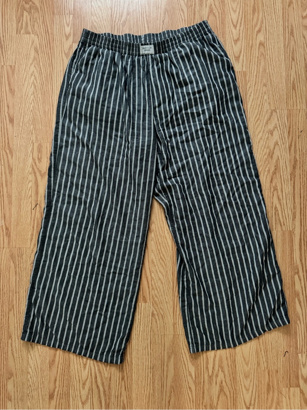 AE Women’s blue and White Striped Lounge Pants
